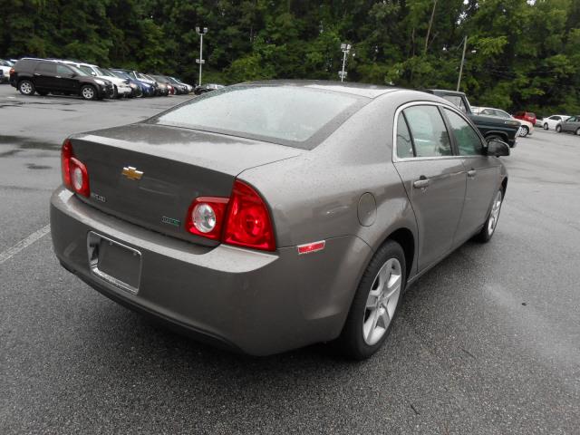 Chevrolet Malibu 2010 photo 1
