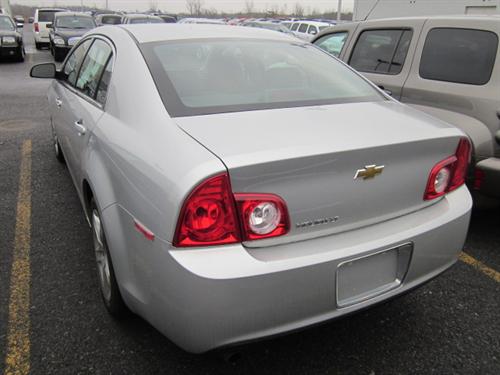 Chevrolet Malibu 2010 photo 3
