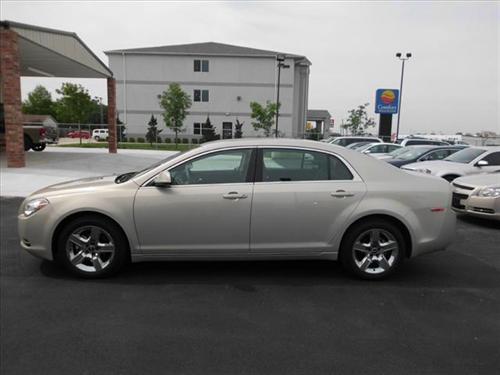 Chevrolet Malibu 2010 photo 2