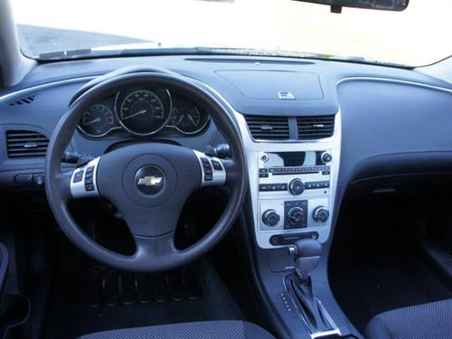 Chevrolet Malibu 2010 photo 3