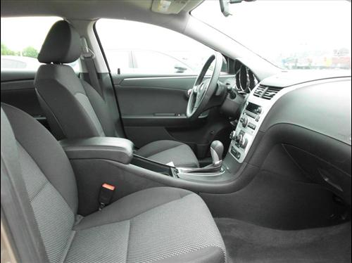 Chevrolet Malibu 2010 photo 4