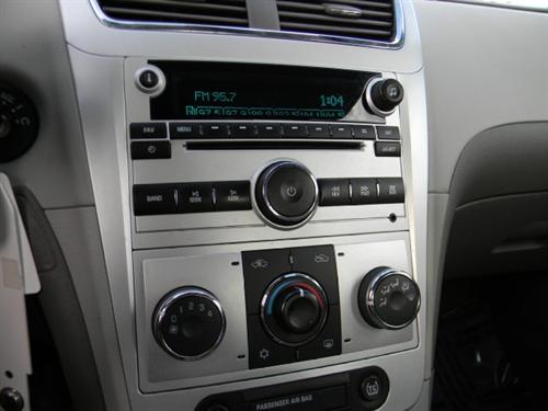 Chevrolet Malibu 2010 photo 3