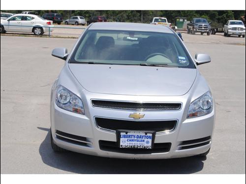 Chevrolet Malibu 2010 photo 3