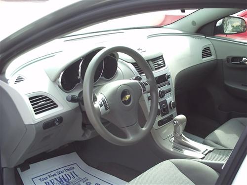 Chevrolet Malibu 2010 photo 1