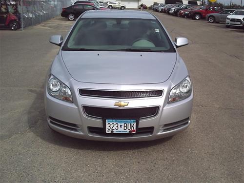 Chevrolet Malibu 2010 photo 3