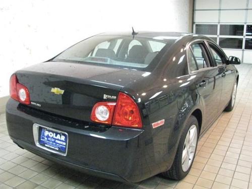 Chevrolet Malibu 2010 photo 3