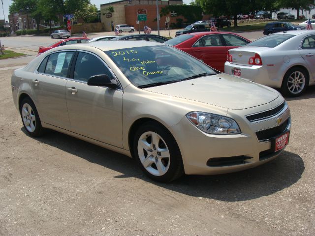 Chevrolet Malibu 2010 photo 2
