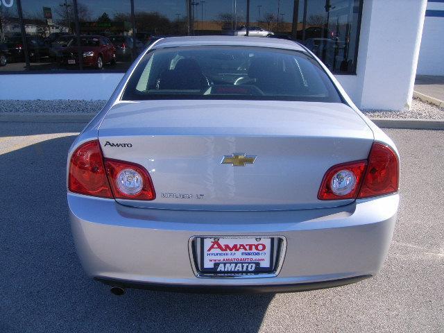 Chevrolet Malibu 2010 photo 5