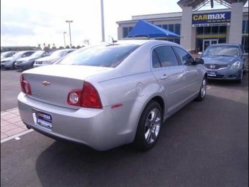Chevrolet Malibu 2010 photo 4