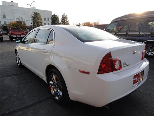 Chevrolet Malibu 2010 photo 3