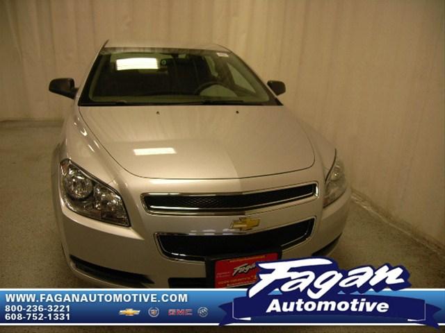 Chevrolet Malibu 2010 photo 2