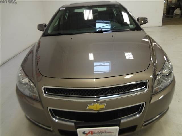 Chevrolet Malibu 2010 photo 4