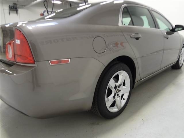 Chevrolet Malibu 2010 photo 5
