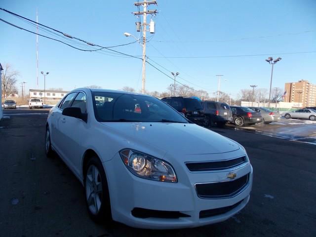 Chevrolet Malibu 2010 photo 3