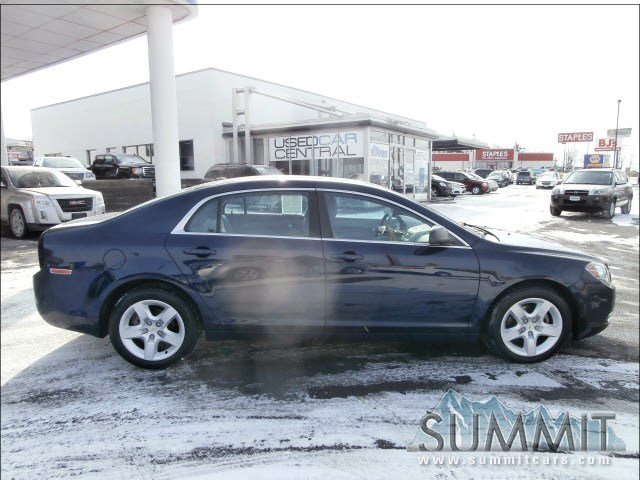 Chevrolet Malibu 2010 photo 2