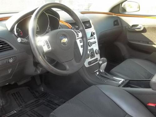 Chevrolet Malibu 2010 photo 3