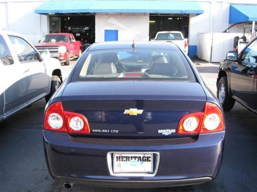 Chevrolet Malibu 2010 photo 2