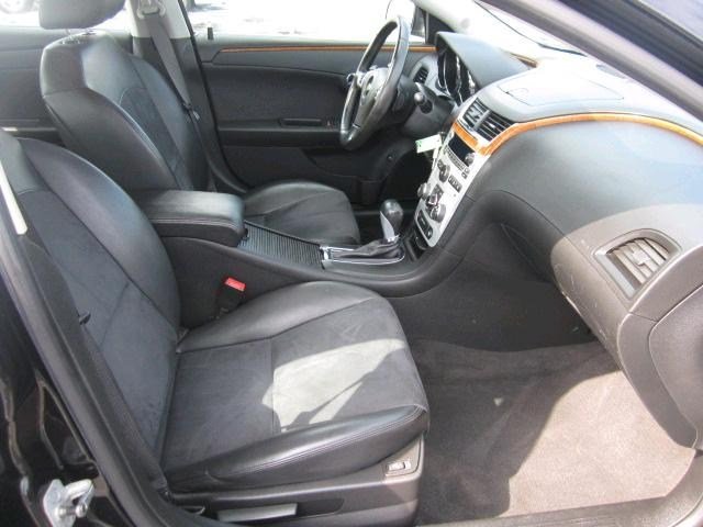 Chevrolet Malibu 2010 photo 1