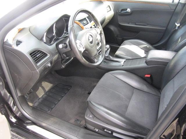 Chevrolet Malibu 2010 photo 2