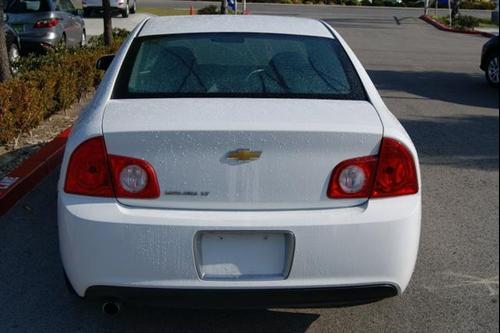 Chevrolet Malibu 2010 photo 4