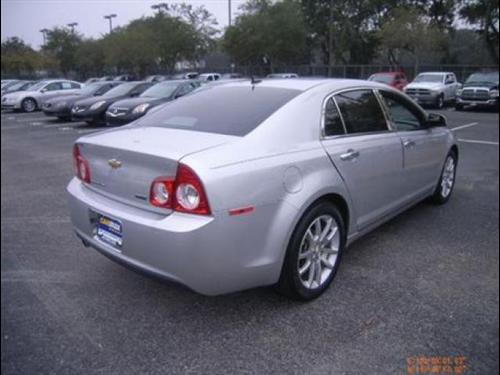 Chevrolet Malibu 2010 photo 4