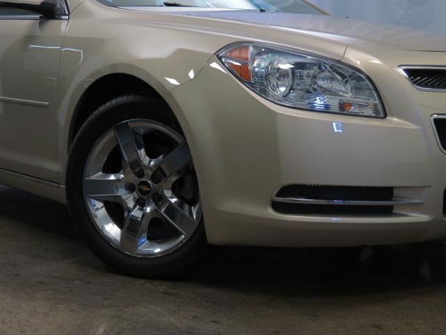 Chevrolet Malibu 2010 photo 3