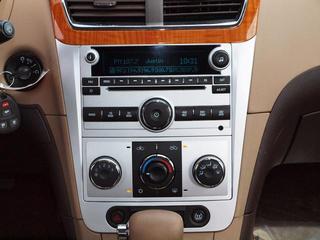 Chevrolet Malibu 2010 photo 3