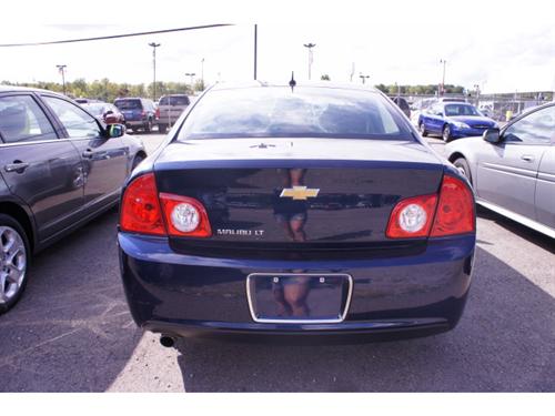 Chevrolet Malibu 2010 photo 3