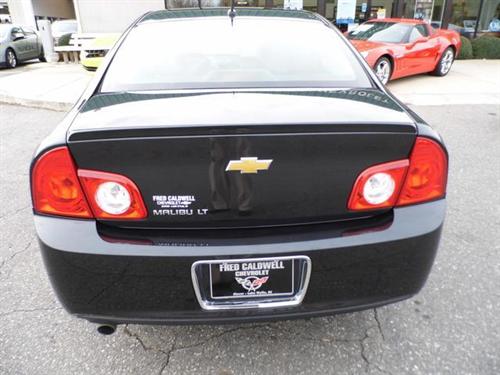 Chevrolet Malibu 2010 photo 4