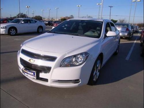 Chevrolet Malibu 2010 photo 2