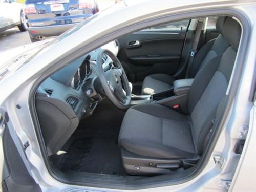Chevrolet Malibu 2010 photo 3