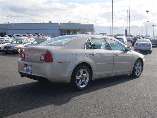 Chevrolet Malibu 2010 photo 3