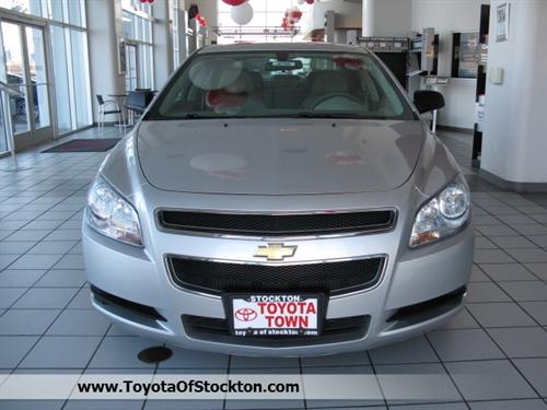 Chevrolet Malibu 2010 photo 2