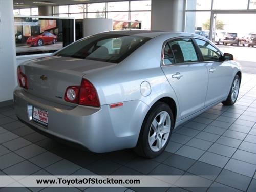 Chevrolet Malibu 2010 photo 3