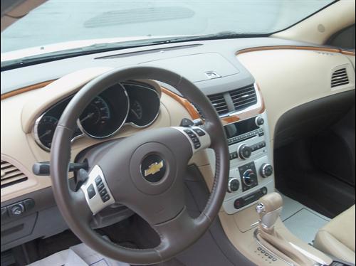 Chevrolet Malibu 2010 photo 4