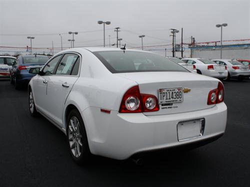 Chevrolet Malibu 2010 photo 3