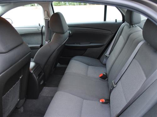 Chevrolet Malibu 2010 photo 2