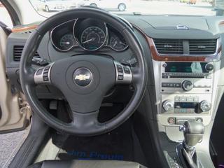 Chevrolet Malibu 2010 photo 3