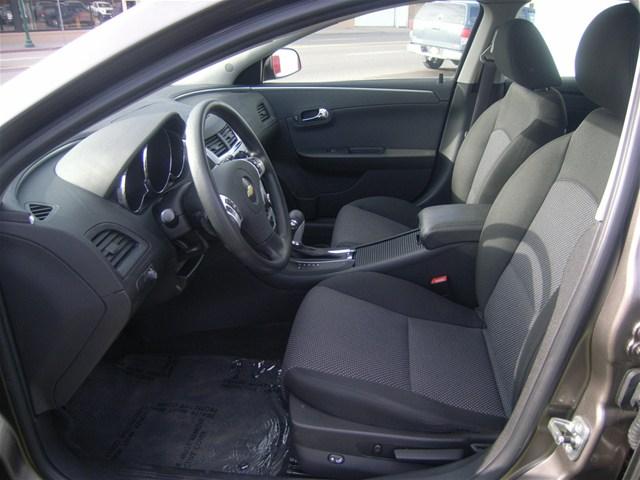 Chevrolet Malibu 2010 photo 1