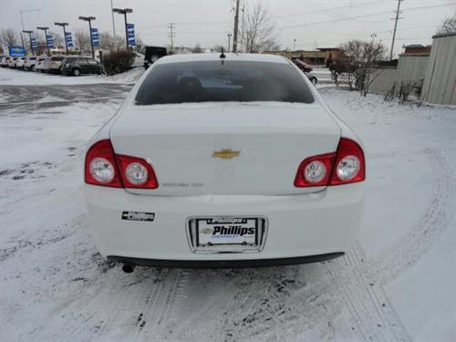 Chevrolet Malibu 2010 photo 1