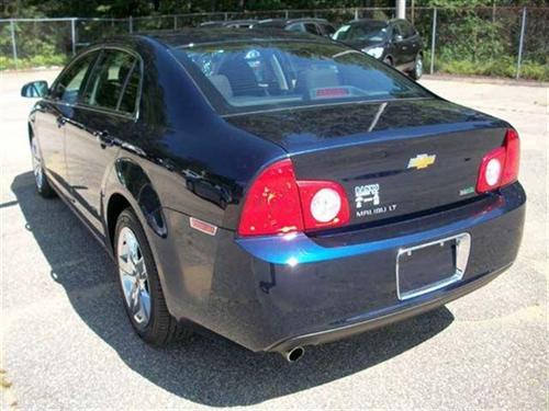 Chevrolet Malibu 2010 photo 2