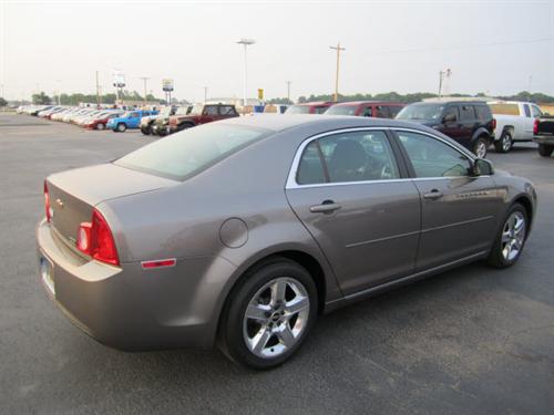 Chevrolet Malibu 2010 photo 1