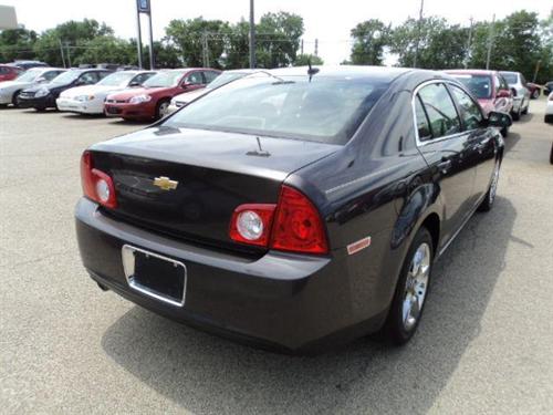Chevrolet Malibu 2010 photo 3