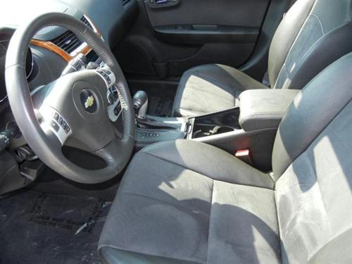 Chevrolet Malibu 2010 photo 2