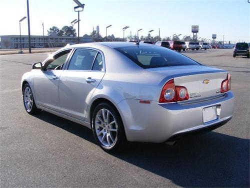 Chevrolet Malibu 2010 photo 1