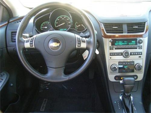Chevrolet Malibu 2010 photo 3