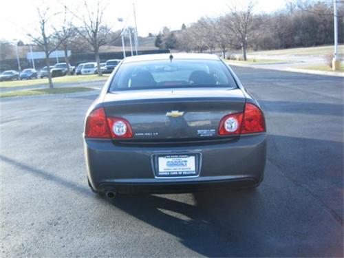 Chevrolet Malibu 2010 photo 3
