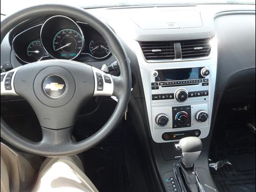 Chevrolet Malibu 2010 photo 1