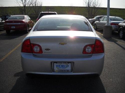 Chevrolet Malibu 2010 photo 4
