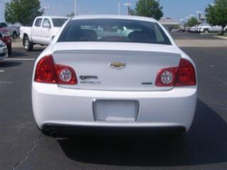 Chevrolet Malibu 2010 photo 4
